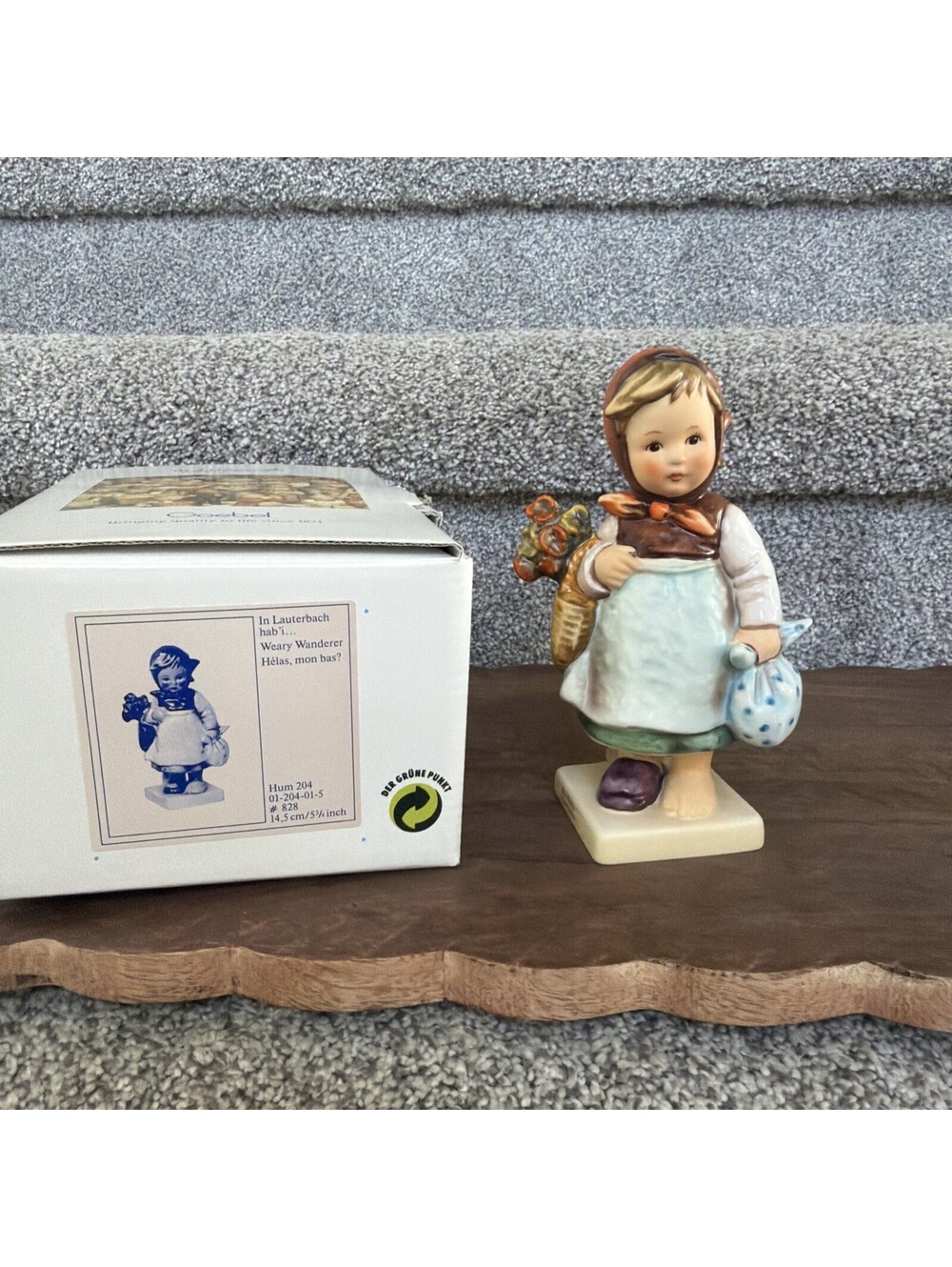 GOEBEL HUMMEL FIGURINE #204 WEARY WANDERER Vintage 5 3/4”
